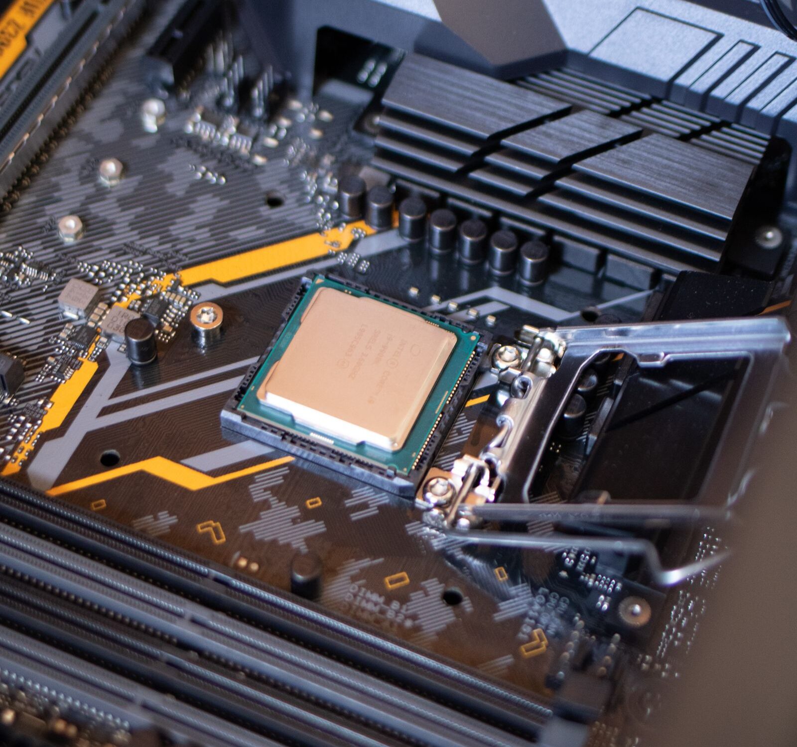 CPU auf einem Mainboard